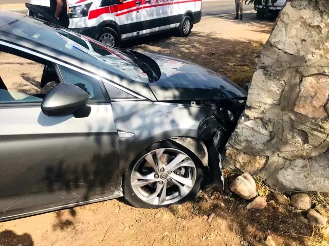 Siirt'te trafik kazası: 1 yaralı Siirt'te trafik kazası: 1 yaralı