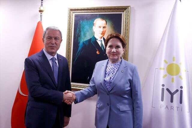Son dakika:Bakan Hulusi Akar: Bölgemizde tek DEAŞ hapishanesi var. Gittiğimizde YPG'liler tarafından boşaltıldığını gördük