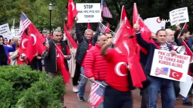 - Türklerden Beyaz Saray önünde Barış Pınarı Harekatı'na destek gösterisi - Türklerden Beyaz Saray önünde Barış Pınarı Harekatı'na destek gösterisi