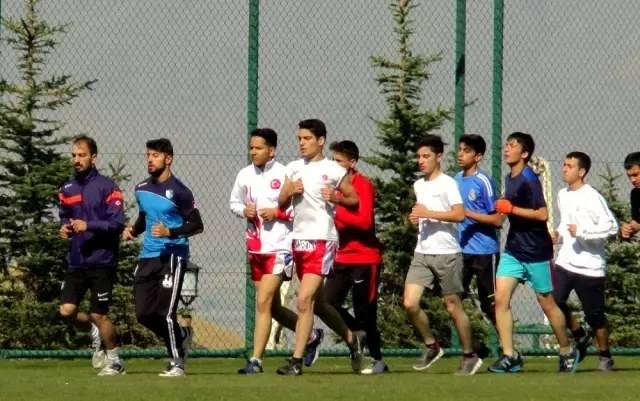 Akademisyen babanın 'şampiyon' oğlu Akademisyen babanın 'şampiyon' oğlu