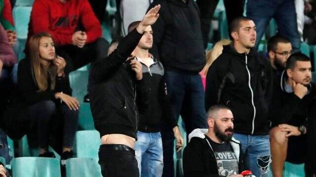 Alman Bild gazetesi A Milli Takım'ın asker selamına Nazi benzetmesi yaptı