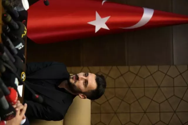 Bakan Kasapoğlu: 'Enver Cenk Şahin ve diğer sporcular tarih sayfasında şanla, şerefle anılacak' Bakan Kasapoğlu: 'Enver Cenk Şahin ve diğer sporcular tarih sayfasında şanla, şerefle anılacak'