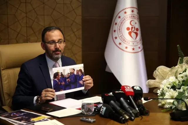Bakan Kasapoğlu'ndan Fransız Bakana, Griezmann'ın asker selamı fotoğrafı ile gönderme Bakan Kasapoğlu'ndan Fransız Bakana, Griezmann'ın asker selamı fotoğrafı ile gönderme