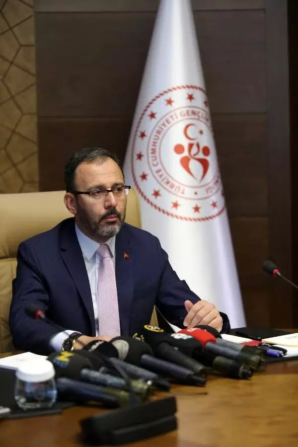 Bakan Kasapoğlu: Şikayette bulunmuşlar; bu onların sahadaki kendi başarısızlığıdır Bakan Kasapoğlu: Şikayette bulunmuşlar; bu onların sahadaki kendi başarısızlığıdır