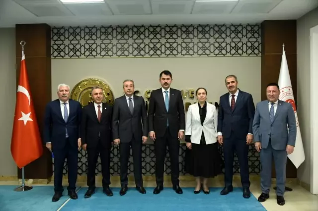 Bakan Kurum'dan Bağlar ilçesindeki projelere destek Bakan Kurum'dan Bağlar ilçesindeki projelere destek