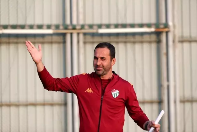Bursaspor Ümraniye maçından 3 puan bekliyor Bursaspor Ümraniye maçından 3 puan bekliyor