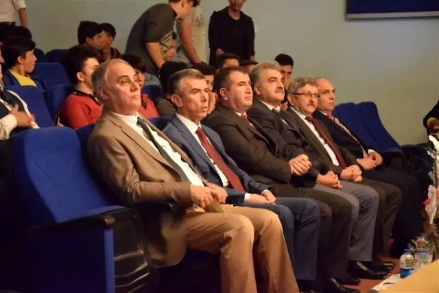 Edremit'te ahilik geleneği meslek lisesi öğrencileriyle yaşatıldı Edremit'te ahilik geleneği meslek lisesi öğrencileriyle yaşatıldı