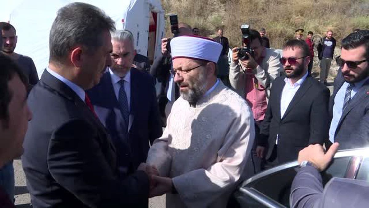 Erbaş: 'Milletimiz terör belasının üstesinde gelecektir'
