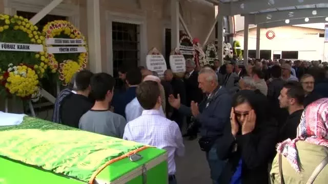 Eskişehir Valisi Çakacak'ın kayınvalidesi son yolculuğuna uğurlandı Eskişehir Valisi Çakacak'ın kayınvalidesi son yolculuğuna uğurlandı