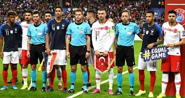 Fransa Spor Bakanı asker selamına taktı: UEFA'dan yaptırım talep ediyorum