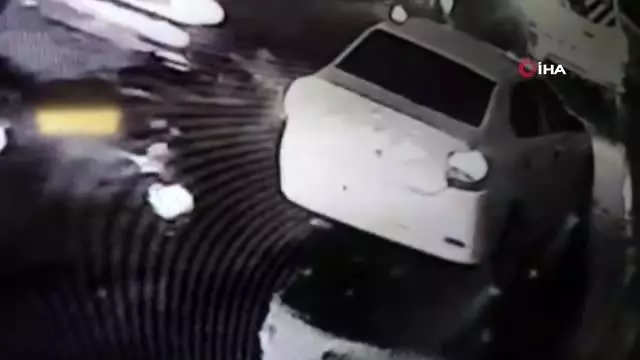 Güngören'de kahyaların kavgası kanlı bitti, katil zanlıları polise teslim oldu Güngören'de kahyaların kavgası kanlı bitti, katil zanlıları polise teslim oldu