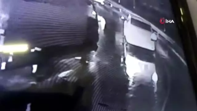 Güngören'de kahyaların kavgası kanlı bitti, katil zanlıları polise teslim oldu Güngören'de kahyaların kavgası kanlı bitti, katil zanlıları polise teslim oldu