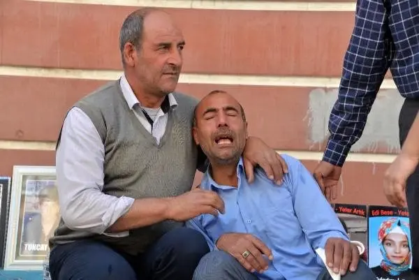 HDP önündeki eylemde 43'üncü gün, aile sayısı 55 oldu HDP önündeki eylemde 43'üncü gün, aile sayısı 55 oldu