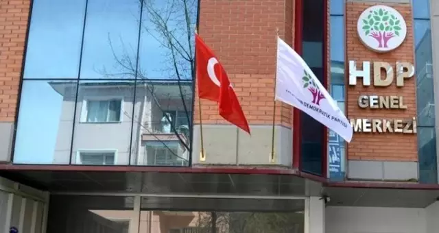 HDP'ye PKK/KCK operasyonu: 4'ü belediye başkanı toplam 9 kişiye gözaltı