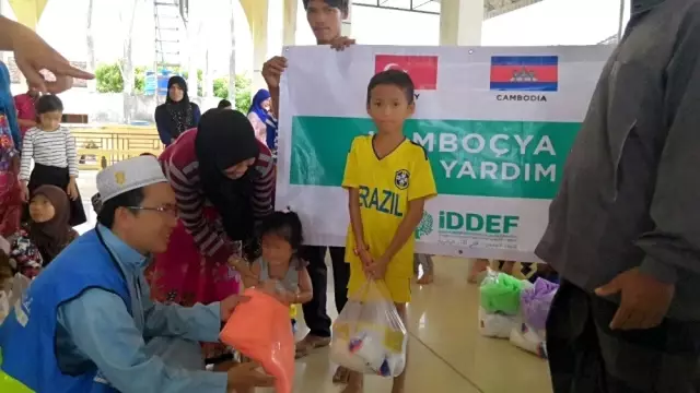 İDDEF'ten 'Kamboçya'ya acil yardım' kampanyası İDDEF'ten 'Kamboçya'ya acil yardım' kampanyası
