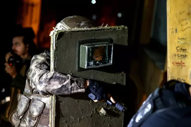 İstanbul'da uyuşturucu operasyonu İstanbul'da uyuşturucu operasyonu