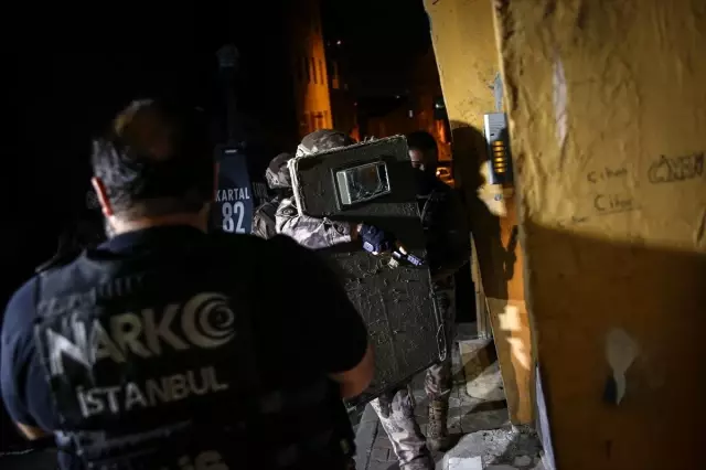 İstanbul'da uyuşturucu operasyonu İstanbul'da uyuşturucu operasyonu