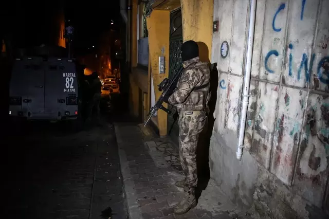İstanbul'da uyuşturucu operasyonu İstanbul'da uyuşturucu operasyonu