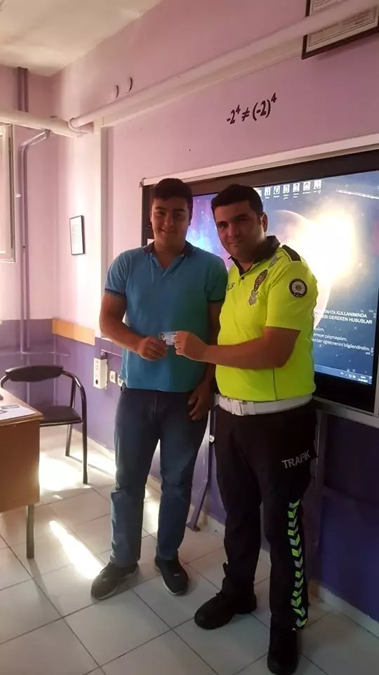 Karpuzlu'da öğrenciler trafik eğitimi aldı Karpuzlu'da öğrenciler trafik eğitimi aldı