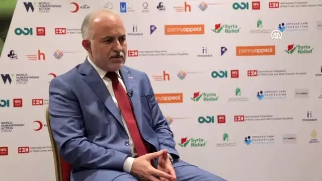 Kızılay ekibi insani yardım için Tel Abyad'a girdi (1) Kızılay ekibi insani yardım için Tel Abyad'a girdi (1)