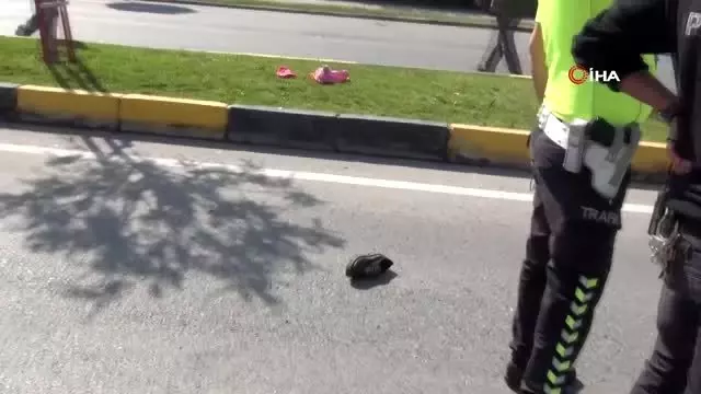Manisa'daki kazada anne ile 8 aylık kızı hayatını kaybetti Manisa'daki kazada anne ile 8 aylık kızı hayatını kaybetti
