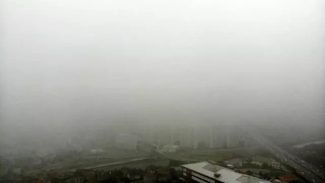 (Özel) İstanbullular güne sis ile uyandı (Özel) İstanbullular güne sis ile uyandı