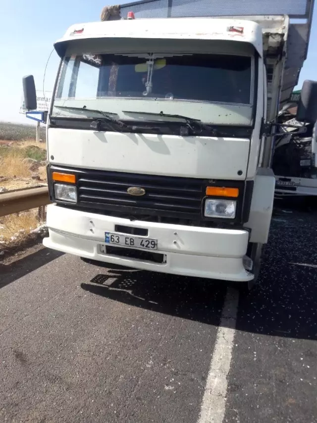 Şanlıurfa'da trafik kazası: 1 yaralı Şanlıurfa'da trafik kazası: 1 yaralı