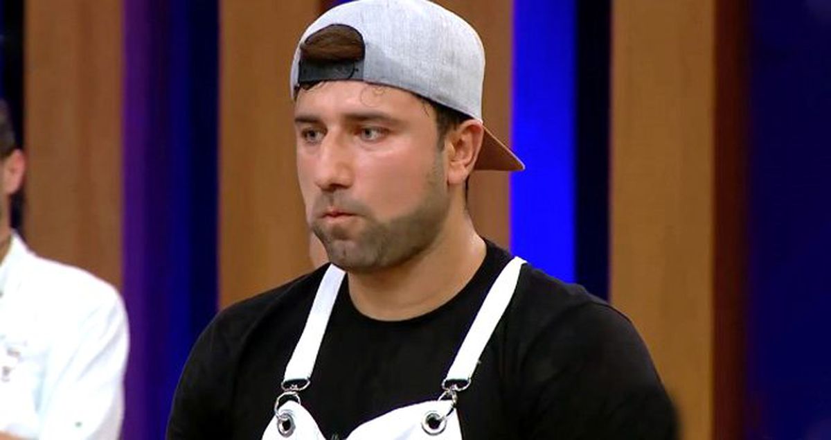 Şef Mehmet Yalçınkaya, MasterChef'te yarışmacıya portakal kabuğu yedirdi