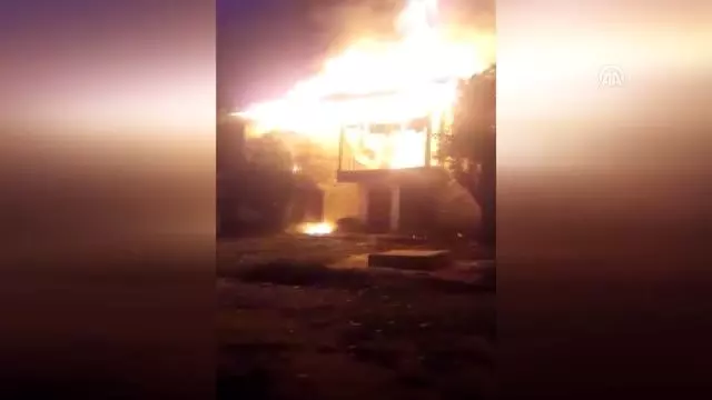 Tarihi ahşap bina yangını Tarihi ahşap bina yangını
