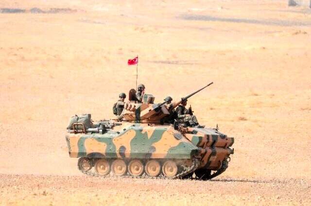 TSK, Münbiç yakınlarında takviye güç olarak konuşlanmasını sürdürüyor
