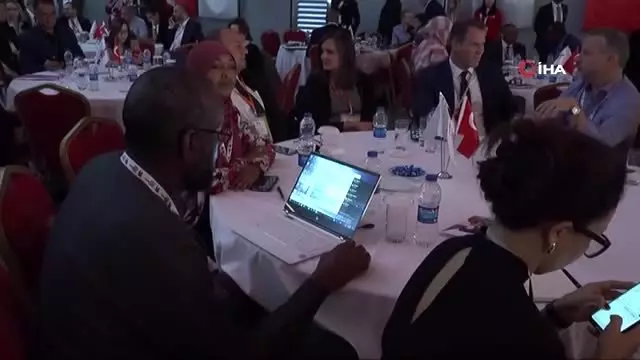 Türk Kızılay Genel Başkanı Dr. Kerem Kınık: 'Bölge terörden arındırıldıkça insani yardım... Türk Kızılay Genel Başkanı Dr. Kerem Kınık: 'Bölge terörden arındırıldıkça insani yardım...