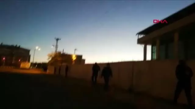 Van erciş ilçe belediye başkanı yıldız çetin gözaltına alındı Van erciş ilçe belediye başkanı yıldız çetin gözaltına alındı