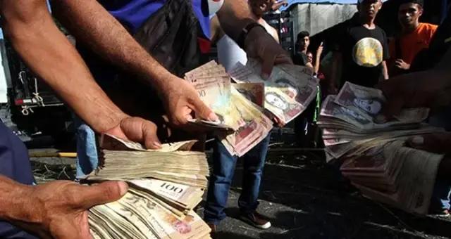 Venezuela'da asgari ücretlilerin maaşına yüzde 375 zam yapıldı