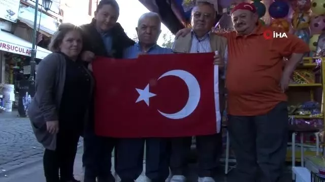 ’7 Cüceler’den Mehmetçik’e destek... ’Biz bu halimizle savaşa gideriz, bizim boyumuz kısa ama...