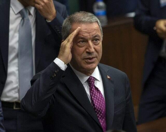 AK Parti Grup Toplantısı'nda Hulusi Akar'a tezahürat