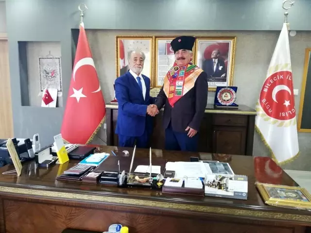 Aksakallılar Meclisi Başkanı Çapa'dan Bilecik ziyareti Aksakallılar Meclisi Başkanı Çapa'dan Bilecik ziyareti