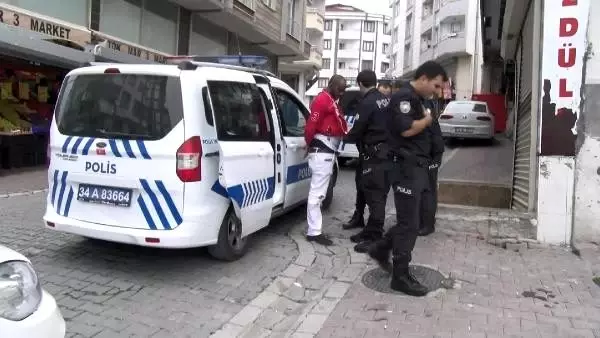 Altında saklandığı aracın alarmı çalınca yakalandı Altında saklandığı aracın alarmı çalınca yakalandı