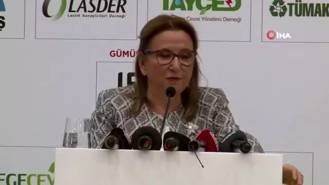 Bakan Pekcan: 'Çevre konusunda geç kalınmışlıkla beraber, alarm zillerinin artması aslında olumlu... Bakan Pekcan: 'Çevre konusunda geç kalınmışlıkla beraber, alarm zillerinin artması aslında olumlu...