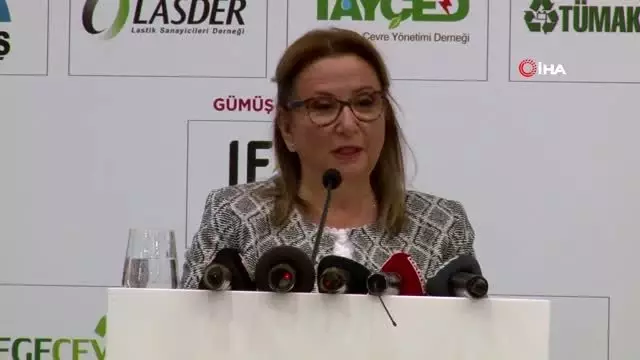 Bakan Pekcan: 'Çevre konusunda geç kalınmışlıkla beraber, alarm zillerinin artması aslında olumlu... Bakan Pekcan: 'Çevre konusunda geç kalınmışlıkla beraber, alarm zillerinin artması aslında olumlu...