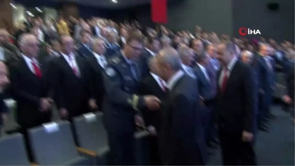 Bakan Turhan: 'İnsanlık tarihinde kişisel, kurumsal ve toplumsal belleğin sanal ortama bu kadar...