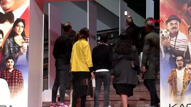 Cem yılmaz'ın yeni filminin galası düzenlendi Cem yılmaz'ın yeni filminin galası düzenlendi
