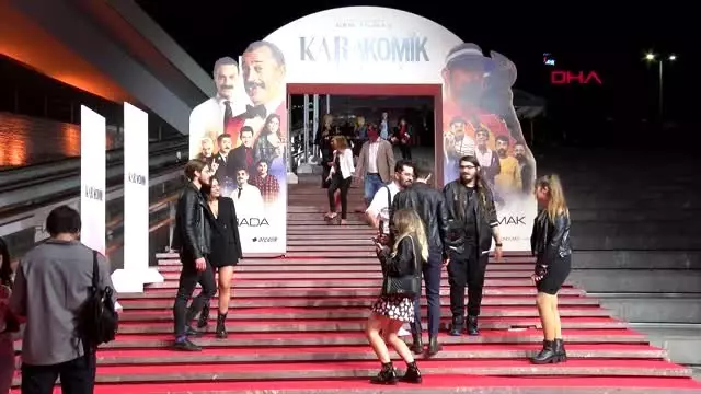 Cem yılmaz'ın yeni filminin galası düzenlendi Cem yılmaz'ın yeni filminin galası düzenlendi