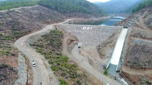 Denizli'de modern sulama sistemiyle 630 milyon TL tasarruf sağlandı Denizli'de modern sulama sistemiyle 630 milyon TL tasarruf sağlandı