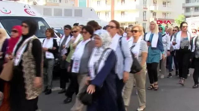 Diyarbakır srebrenitsalı anneler, diyarbakır'daki annelerle buluştu Diyarbakır srebrenitsalı anneler, diyarbakır'daki annelerle buluştu