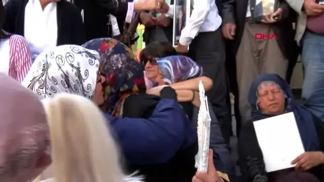 Diyarbakır srebrenitsalı anneler, diyarbakır'daki annelerle buluştu Diyarbakır srebrenitsalı anneler, diyarbakır'daki annelerle buluştu