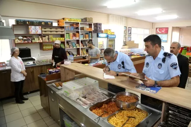 Elazığ'da okul kantinleri denetlendi Elazığ'da okul kantinleri denetlendi