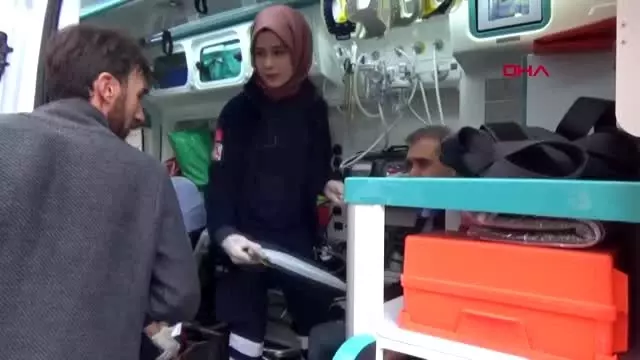 Eşinin çantasından çıkardığı tüfekle, rakiplerini vurdu