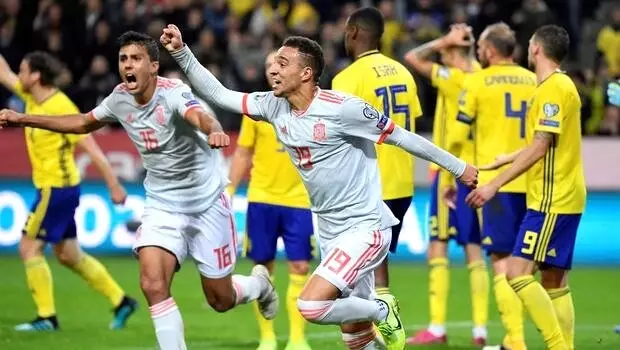 Gecenin sürprizi İspanya'dan