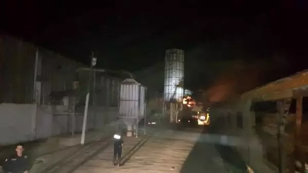 Karabük'te kereste fabrikasında yangın Karabük'te kereste fabrikasında yangın