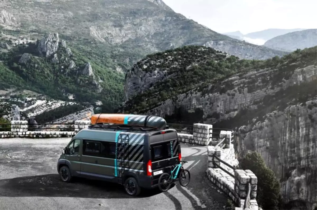 Peugeot'dan Boxer'a özel konsept: Boxer 4×4